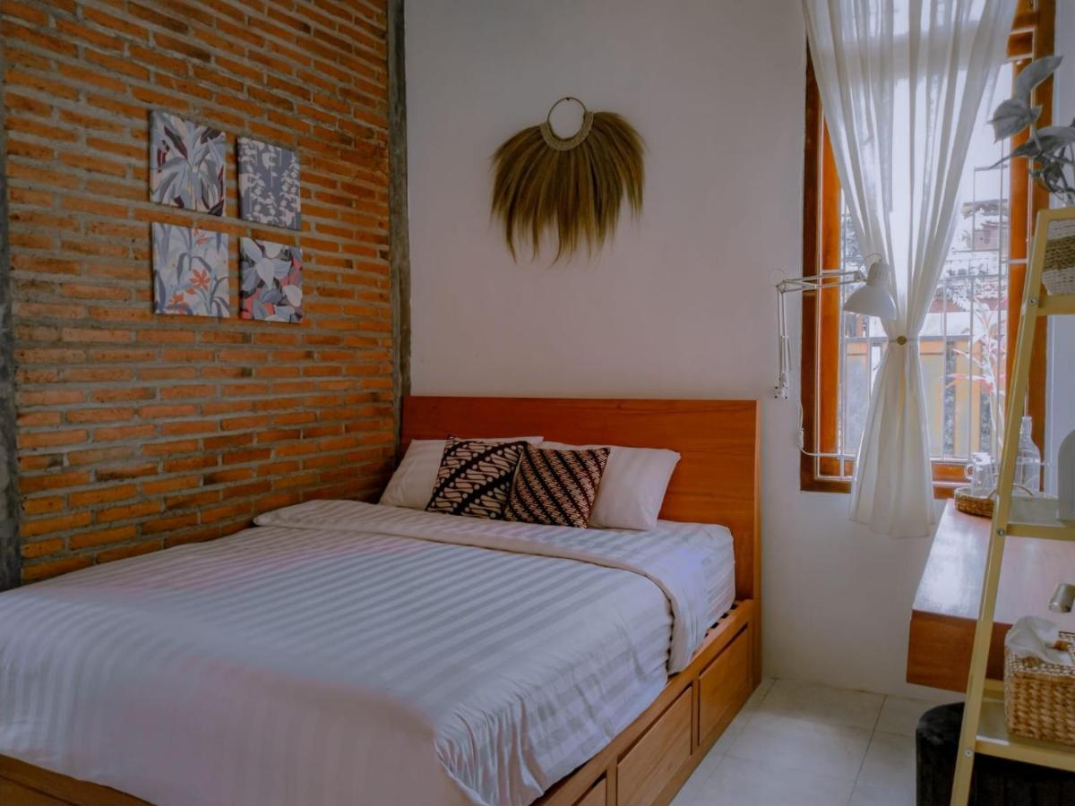 Inn House Homestay Dadapan Экстерьер фото