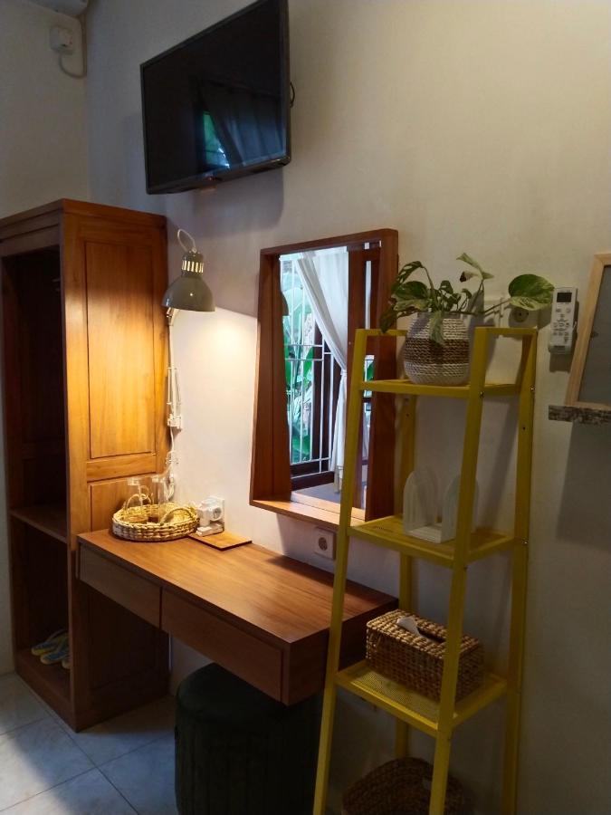 Inn House Homestay Dadapan Экстерьер фото