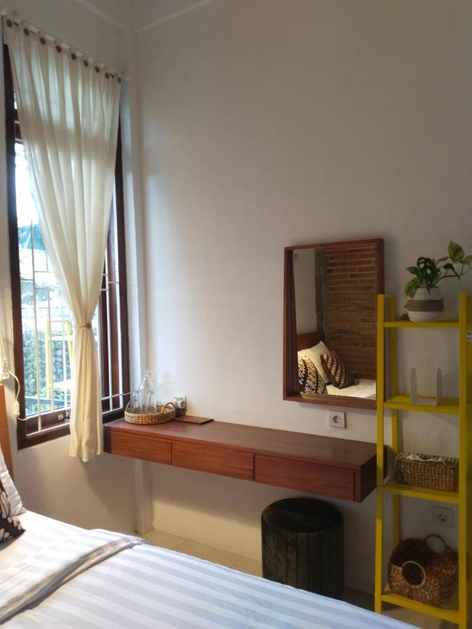 Inn House Homestay Dadapan Экстерьер фото