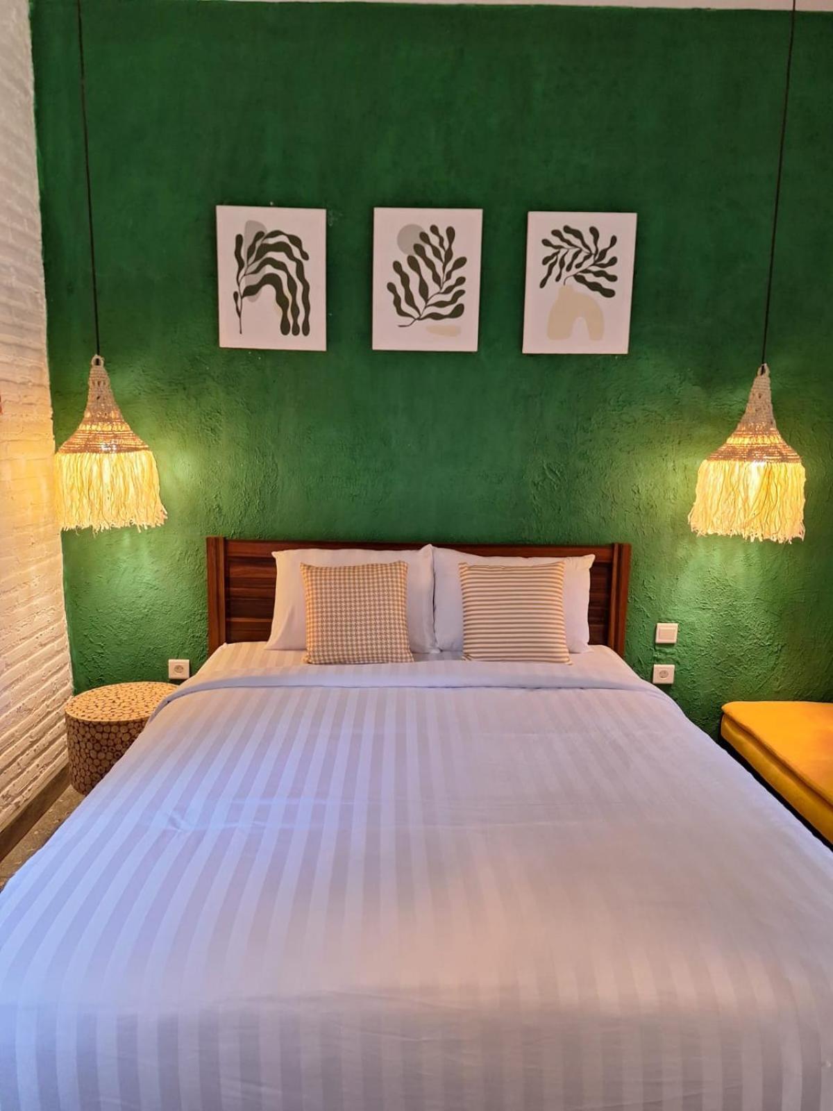 Inn House Homestay Dadapan Экстерьер фото