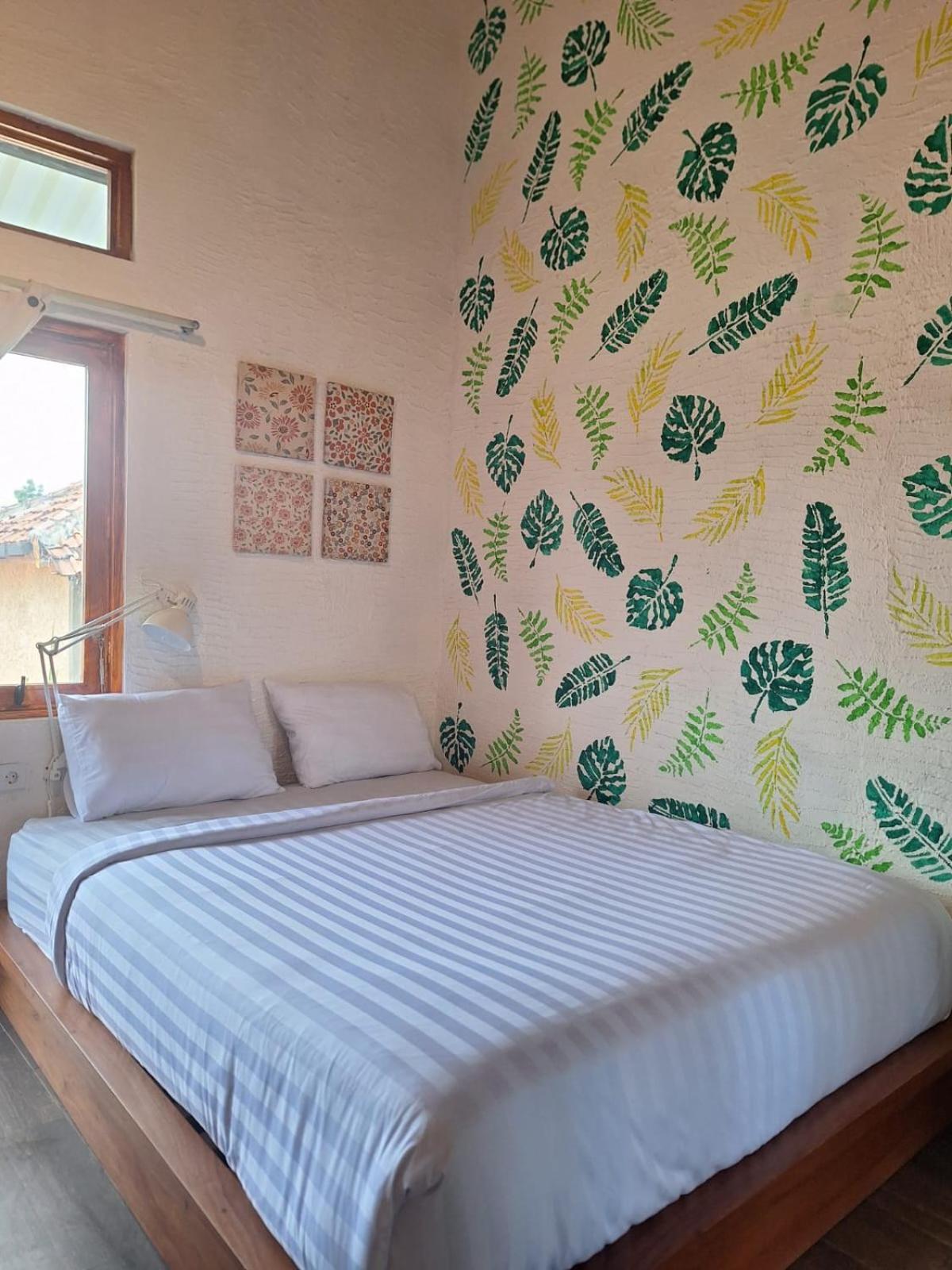 Inn House Homestay Dadapan Экстерьер фото